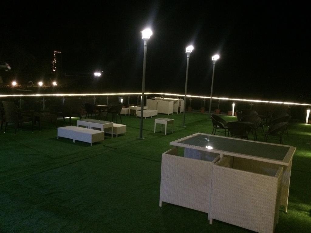 Resort Eutopia Kandāghāt Екстериор снимка
